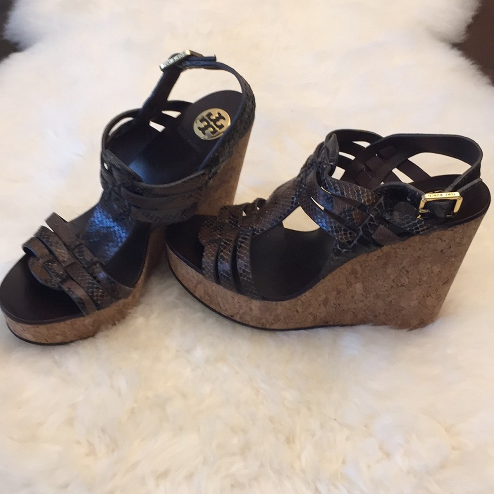 Tory Burch platform wedges💕